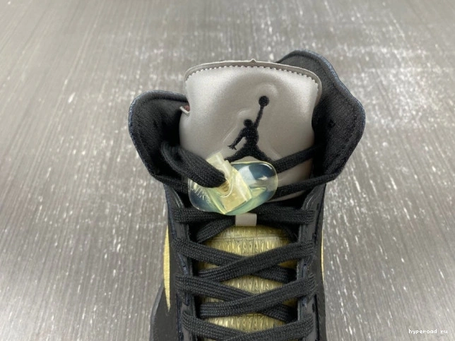 Maniere A Ma FD1330-001 Air x 5 Black Jordan 1001
